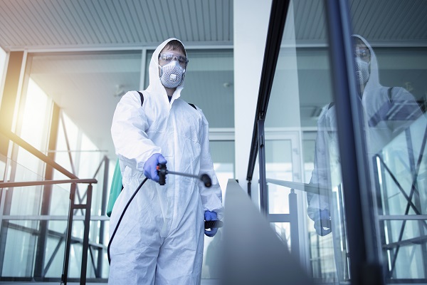 Strategie di disinfezione per ambienti ad alto traffico